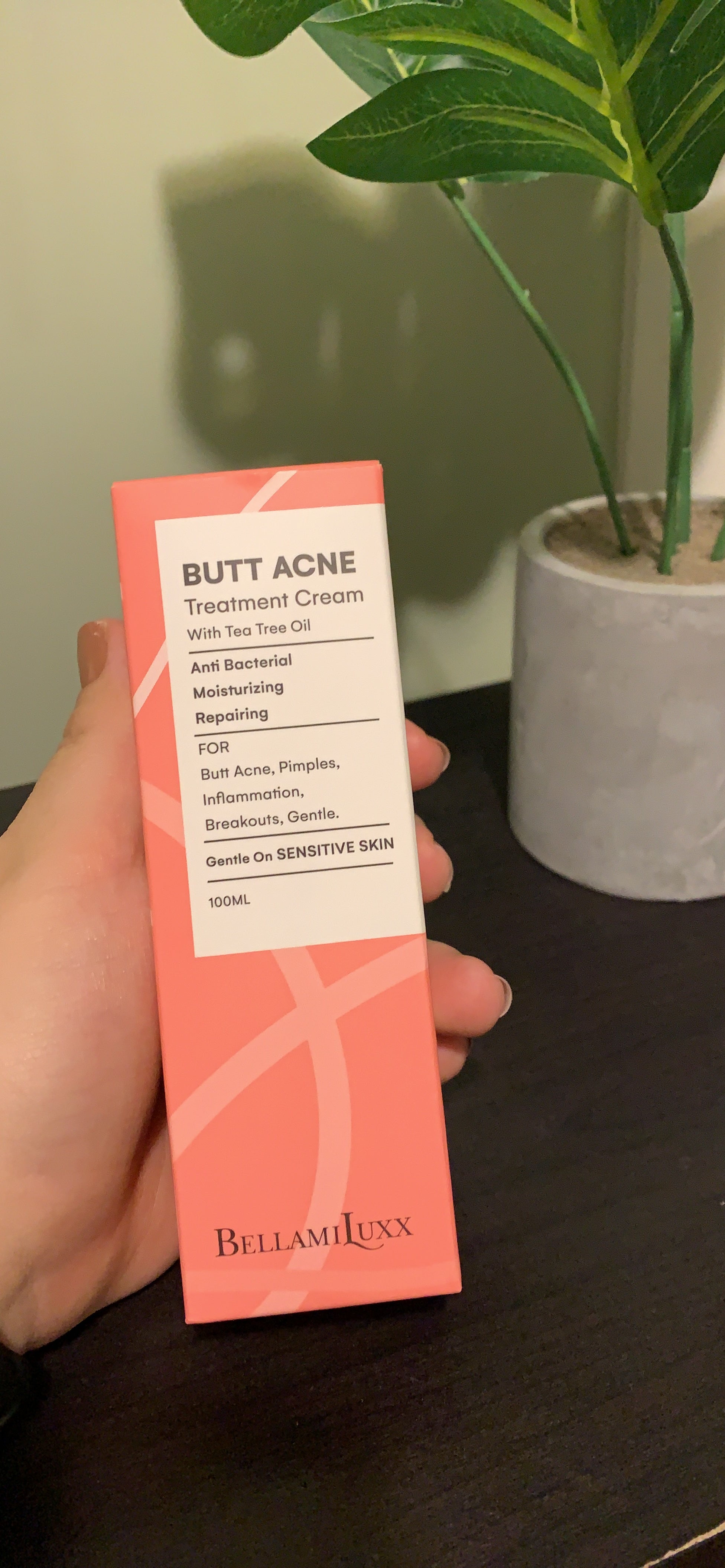 Review by Jenna T., 24